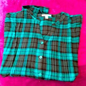 Long sleeve flannel button up blouse
